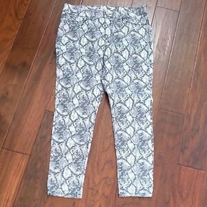 Seven7 Gray & White Snakeskin Skinny Jeans size 14